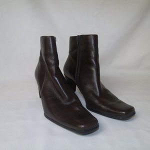 White Mt. Zip up Ankle Boot